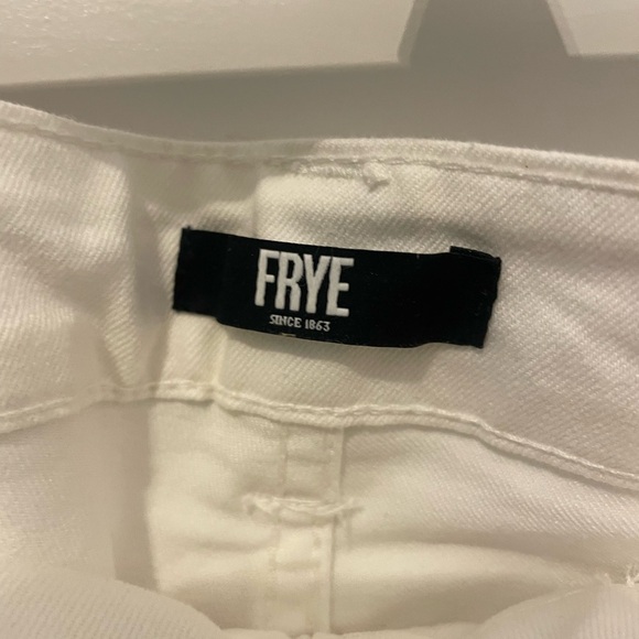 Frye white pants- cuff or no cuff at bottom - Picture 4 of 5